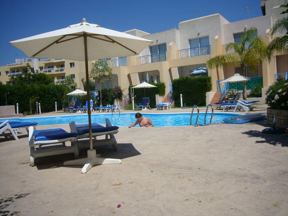 Ferienwohnung Blue Oasis Gardens Limassol Exterior foto