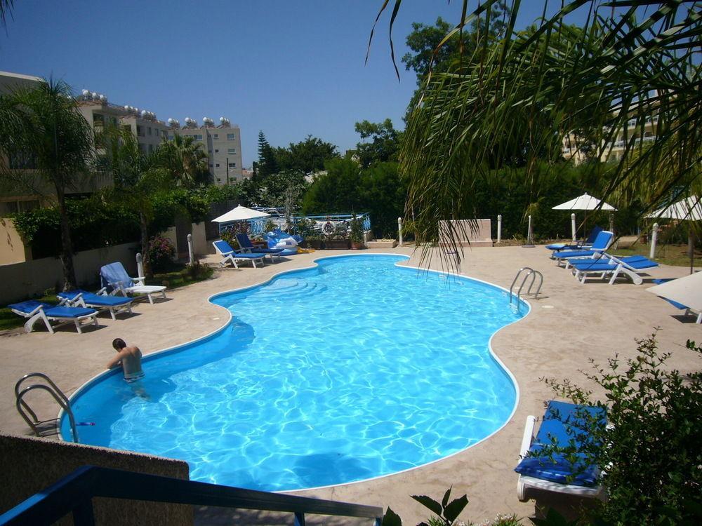 Ferienwohnung Blue Oasis Gardens Limassol Exterior foto