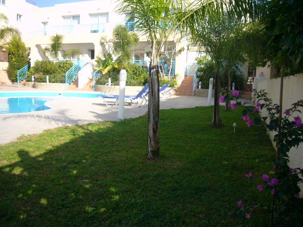 Ferienwohnung Blue Oasis Gardens Limassol Exterior foto