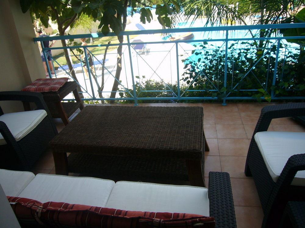 Ferienwohnung Blue Oasis Gardens Limassol Exterior foto