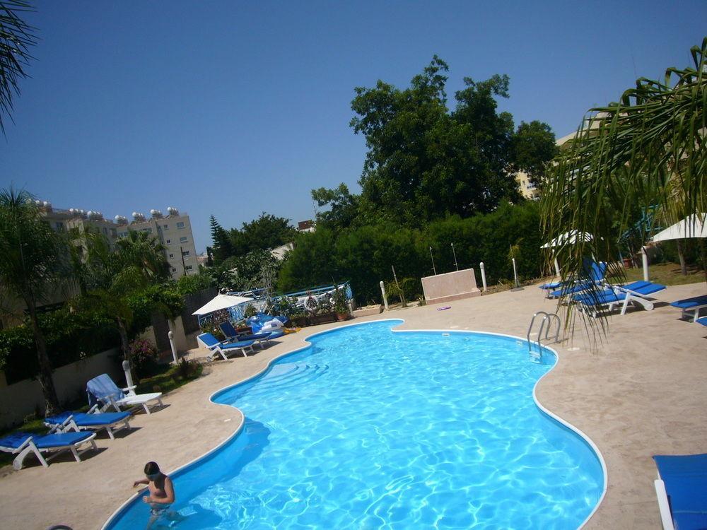 Ferienwohnung Blue Oasis Gardens Limassol Exterior foto