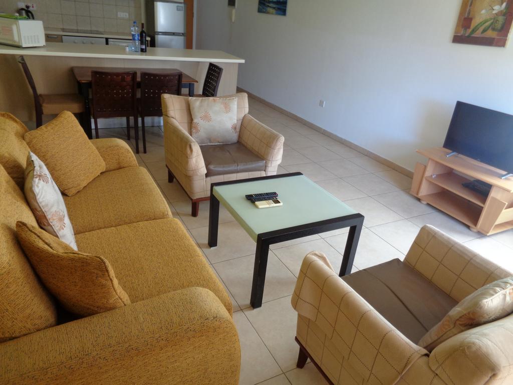 Ferienwohnung Blue Oasis Gardens Limassol Exterior foto