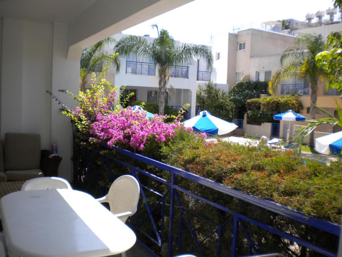 Ferienwohnung Blue Oasis Gardens Limassol Exterior foto
