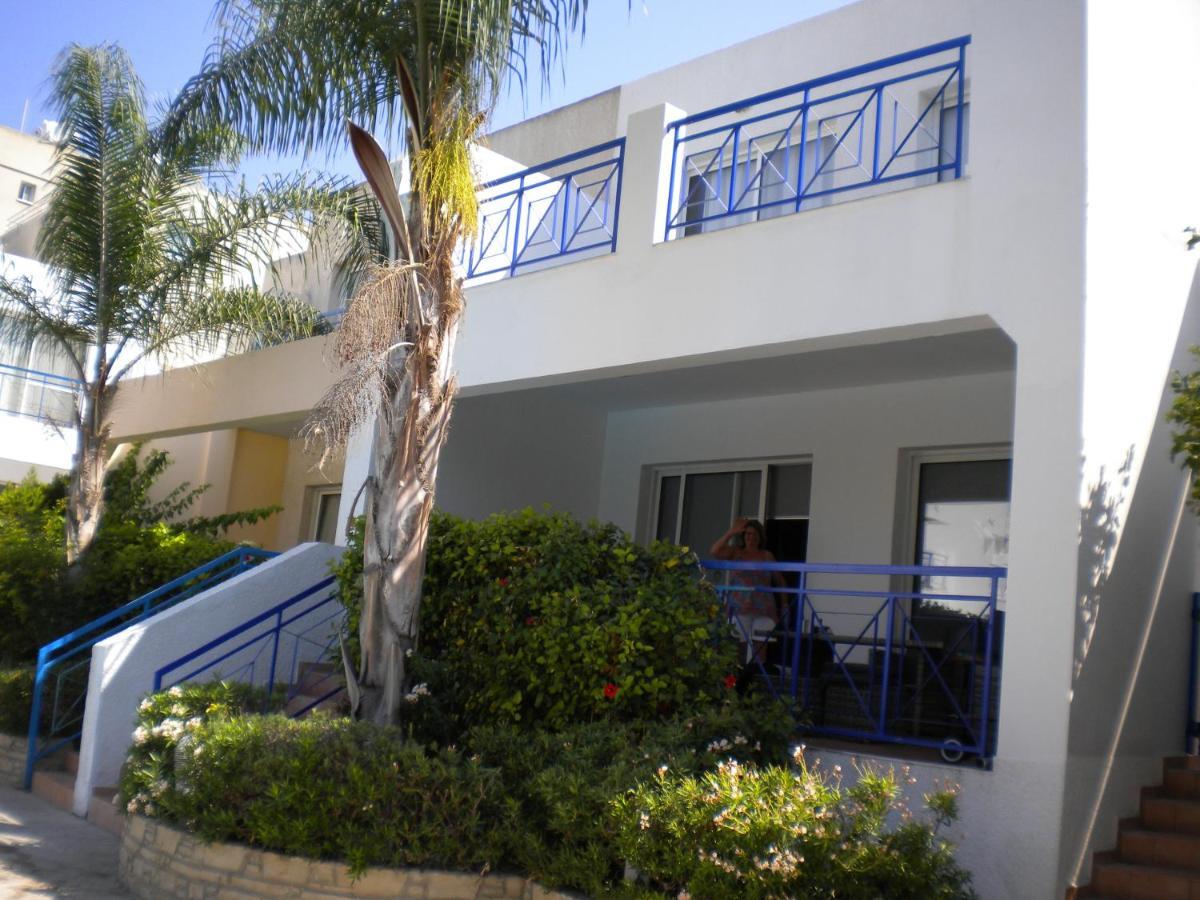 Ferienwohnung Blue Oasis Gardens Limassol Exterior foto